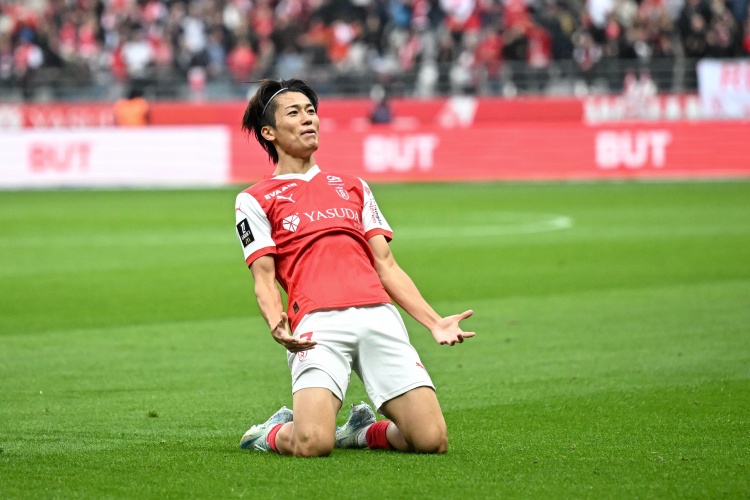 决裂！法媒：中村敬斗罢赛寻求转会，降入法乙的兰斯坚决不放人