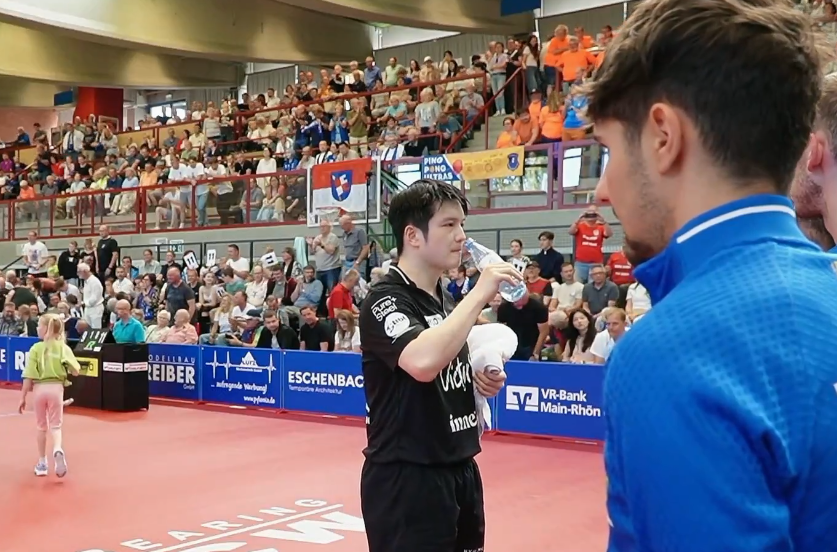 九游体育app-樊振东3-1贝塔斯迈尔迎第二胜！三四局领先险被逆转，还是保守！