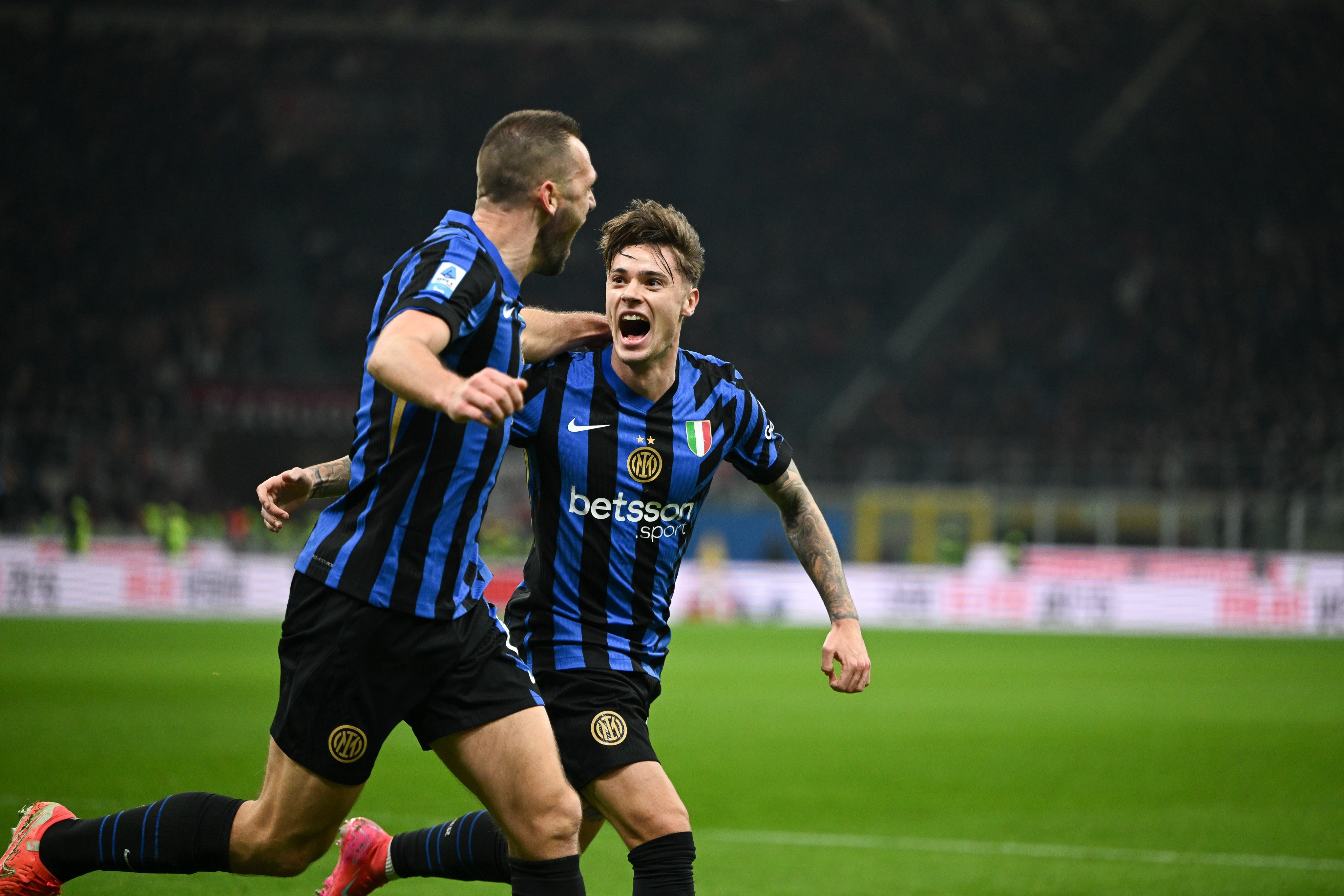 亚特兰大瞄准国米中场扎莱夫斯基，初步接触后即将正式报价