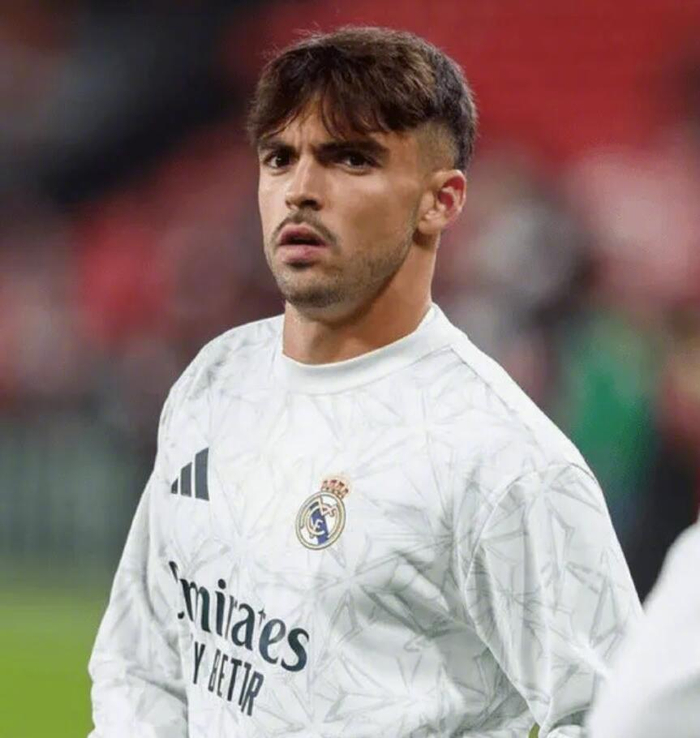 九游娱乐-阿森西奥带伤出战欧冠，称将继续为皇马贡献|摩纳哥|皇家马德里|阿尔瓦|胫骨骨折|劳尔_新浪体育_新浪新闻